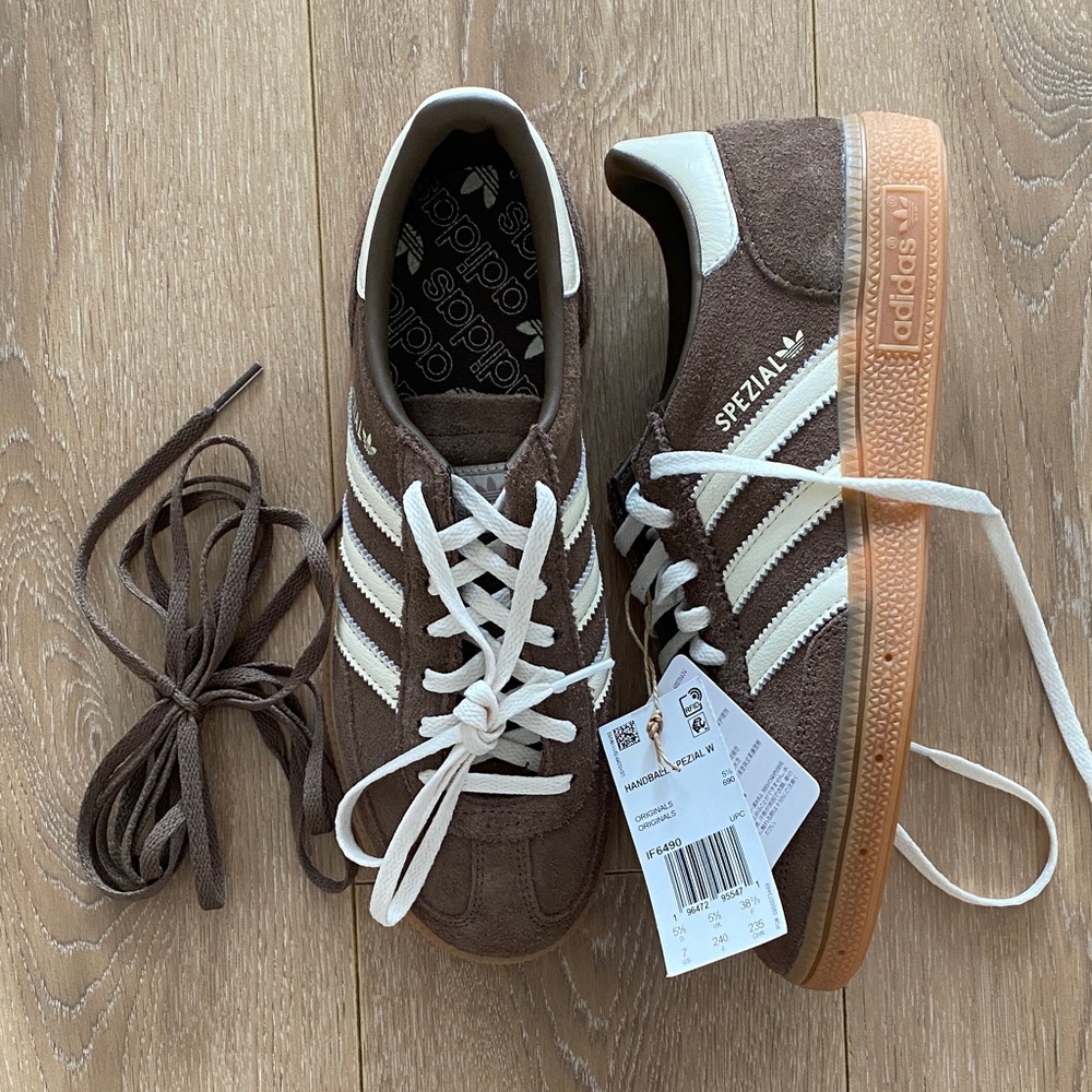 Adidas Handball Spezial Brown and White Women’s Sneakers Size 7 NWT